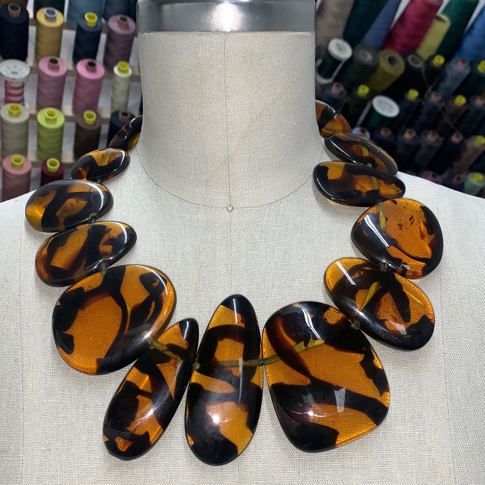 BCBGMaxAzria Tortoise Necklace